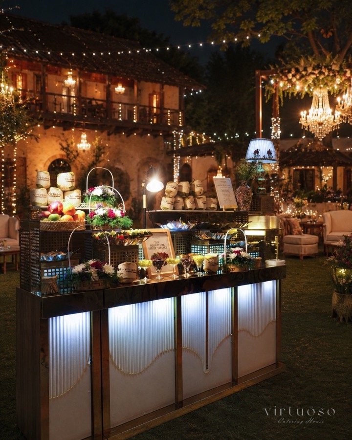Weddings catering by Virtuoso Catering House